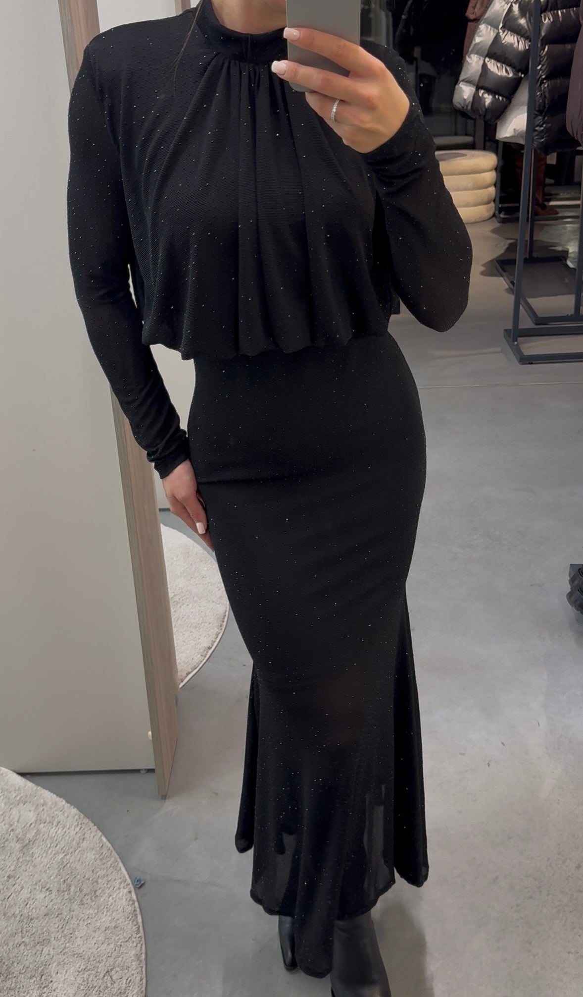 Suknelė Varesa